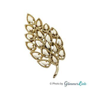 Vintage 1970s Gerry's White Enamel Leaf Gold Tone Brooch Pin